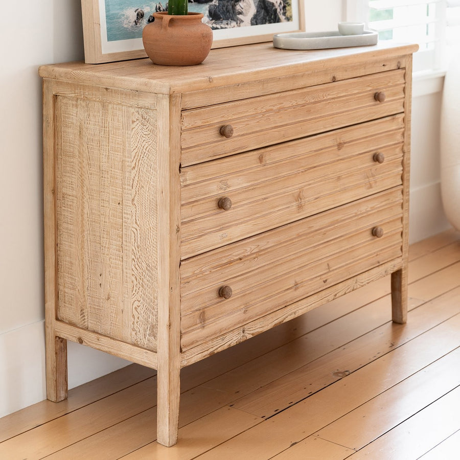 Scalloped Front Three Drawer Dresser - Natural