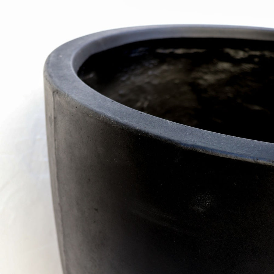 Westhampton Bullet Black Concrete Pot - Large